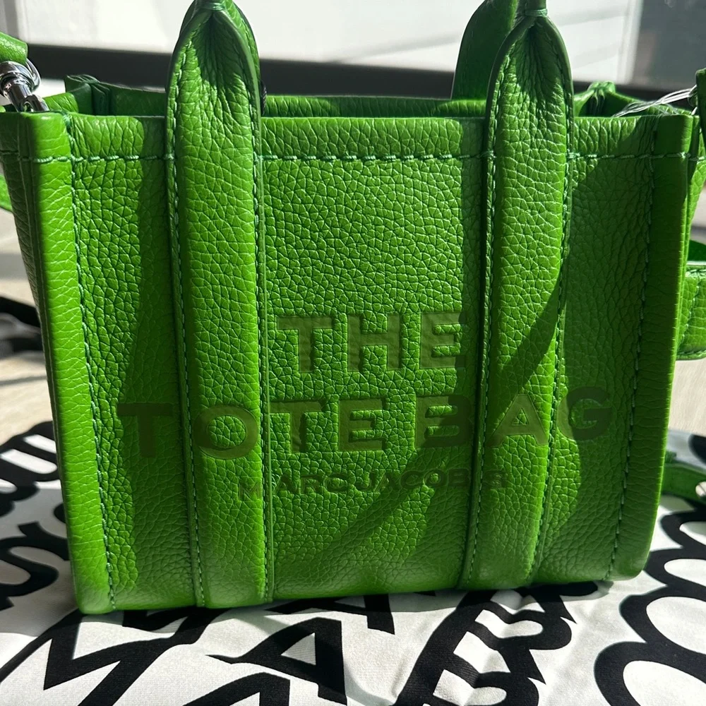 Marc Jacobs The Leather Green Crossbody Tote Bag - Picture 4 of 8